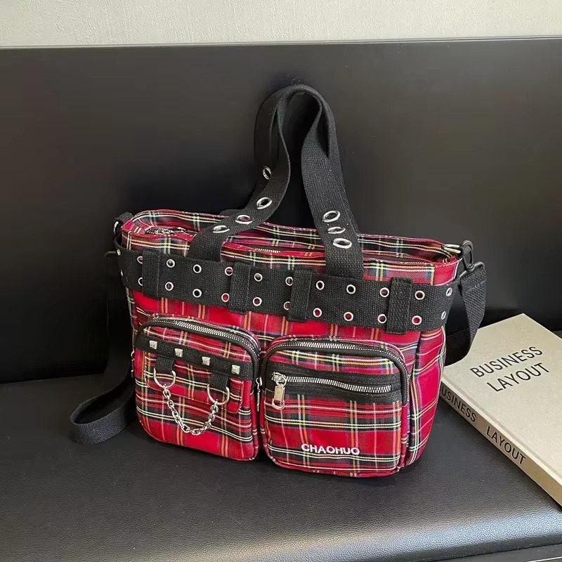 PU CHAINS Zipper Shoulder Bag  - Fishing Equipment Market ulasan dan harga